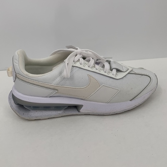 Nike Air Max Pre-day sneaker shoe white running active athletic women 6.5 - Picture 1 of 6